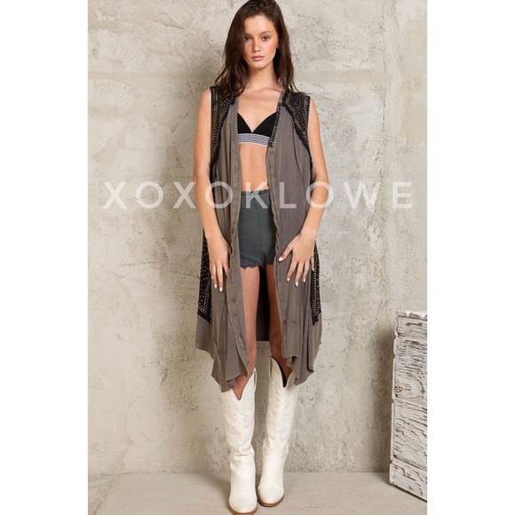 POL Rhinestone Studded Sleeveless Midi Cardigan with Pointed Hem - Picture 16 of 16